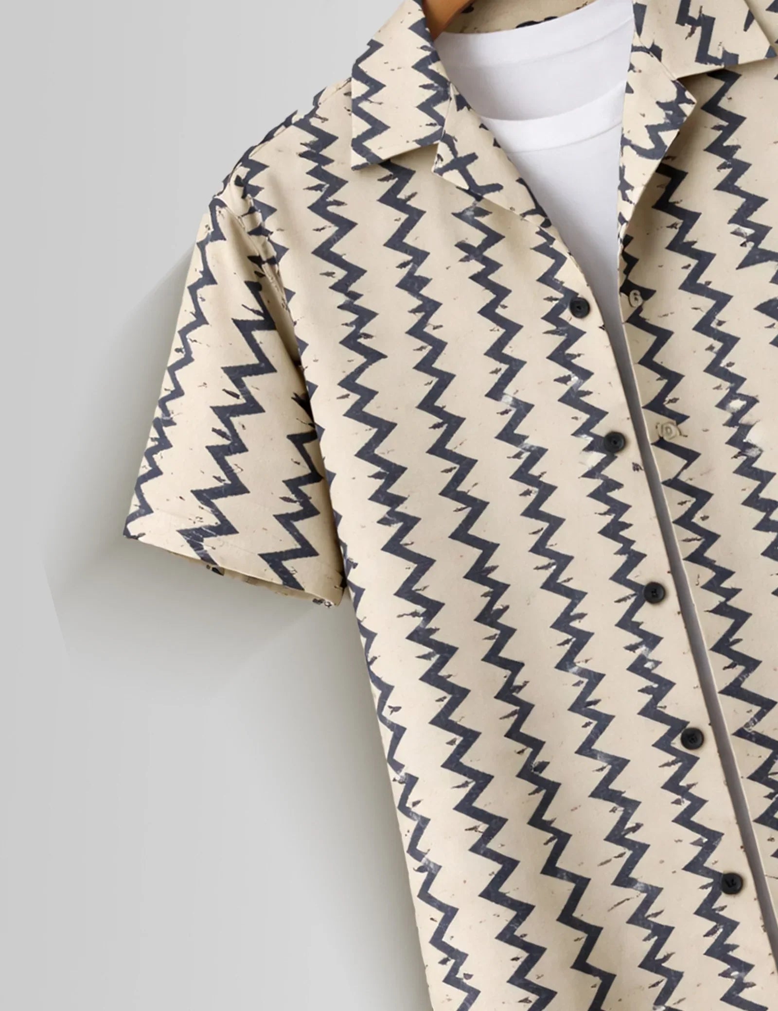 Vertical Zigzag Mens Half Sleeves Shirts - XPST
